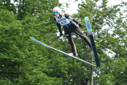 Dawid Kubacki w swoim pierwszym skoku